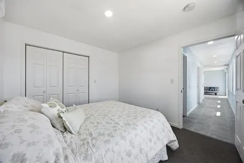 21686 257 Delhi IA 52223