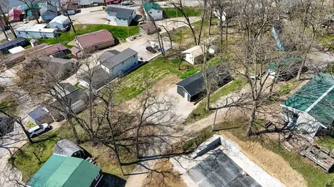 21686 257 Delhi IA 52223