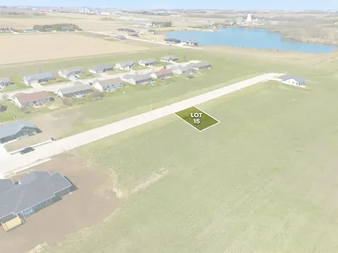 907 10th Street SW Dyersville IA 52040