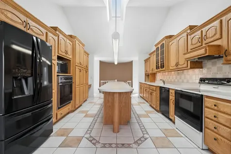 16379 Coventry Dubuque IA 52001