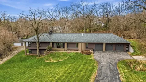 16379 Coventry Dubuque IA 52001