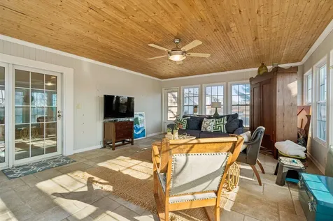170 South Hill Dubuque IA 52003