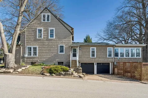 170 South Hill Dubuque IA 52003