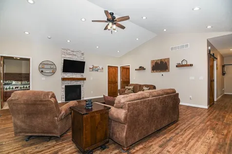 25619 226th Delhi IA 52223