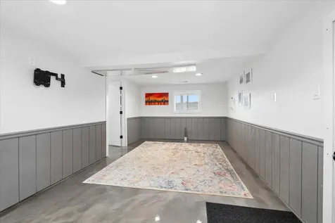 174 Abel Guttenberg IA 52052
