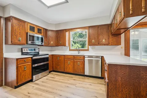 30020 Prier Dyersville IA 52040