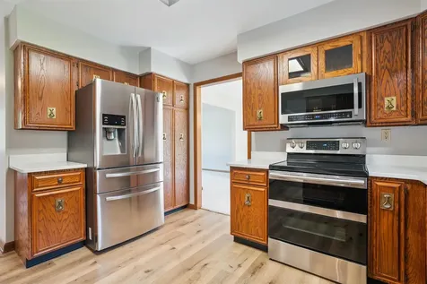 30020 Prier Dyersville IA 52040