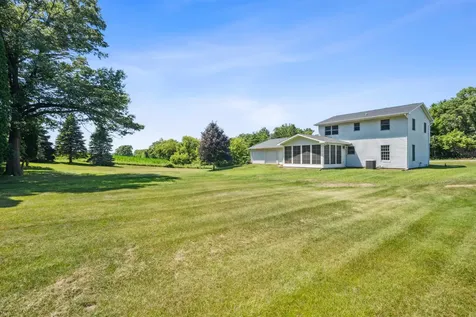 30020 Prier Dyersville IA 52040