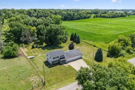 30020 Prier Dyersville IA 52040