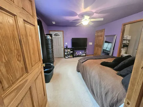 719 E 22nd Dubuque IA 52001-3406