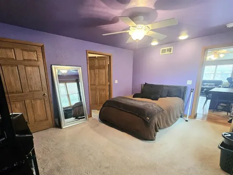 719 E 22nd Dubuque IA 52001-3406