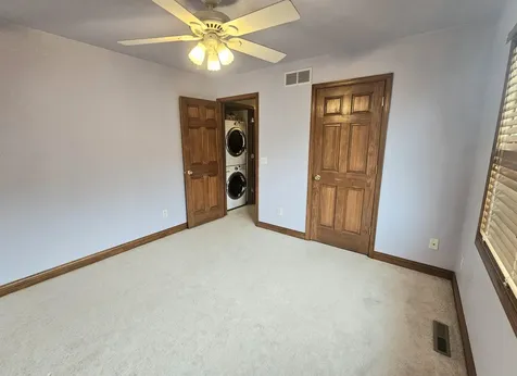 719 E 22nd Dubuque IA 52001-3406