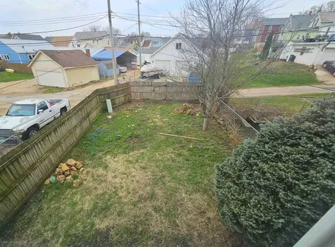 719 E 22nd Dubuque IA 52001-3406