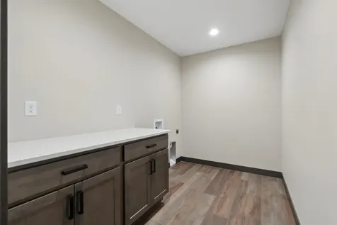 1024 Sage Oak Manchester IA 52057-0000