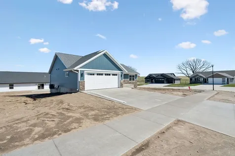 1024 Sage Oak Manchester IA 52057-0000