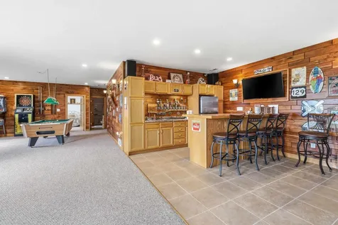 1567 St. Catherine Dubuque IA 52031