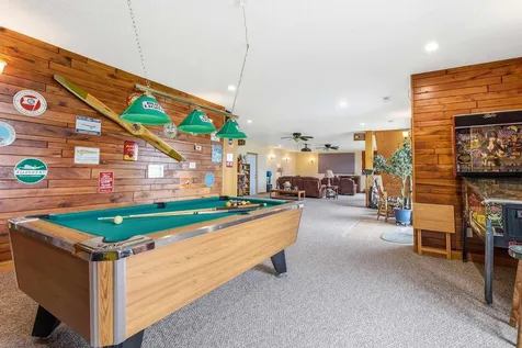 1567 St. Catherine Dubuque IA 52031