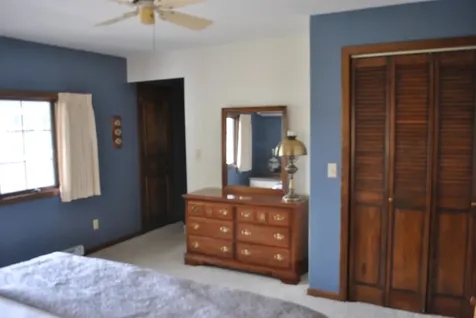 158 Abel Guttenberg IA 52052