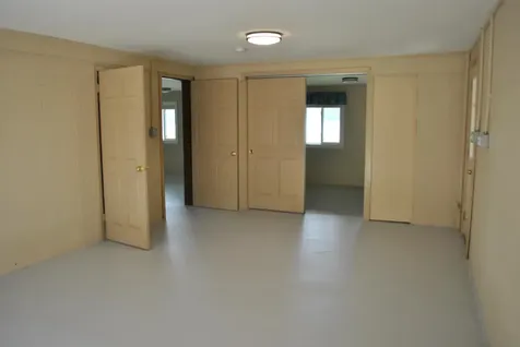 158 Abel Guttenberg IA 52052