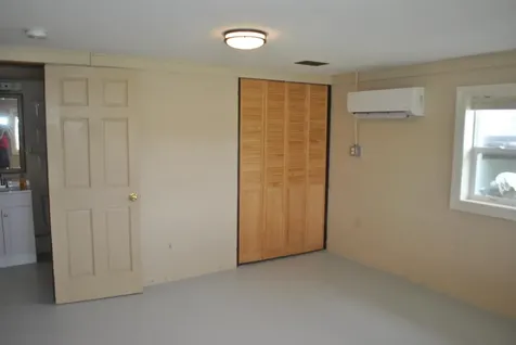 158 Abel Guttenberg IA 52052