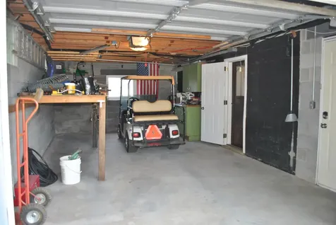 158 Abel Guttenberg IA 52052