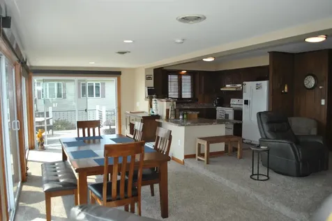 158 Abel Guttenberg IA 52052