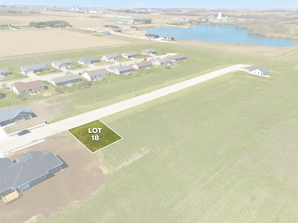 943 10th Street SW Dyersville IA 52040