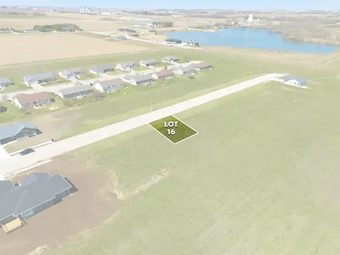 919 10th Street SW Dyersville IA 52040