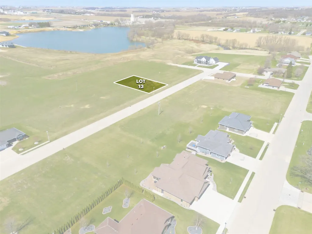 704 8th Street SW Dyersville IA 52040