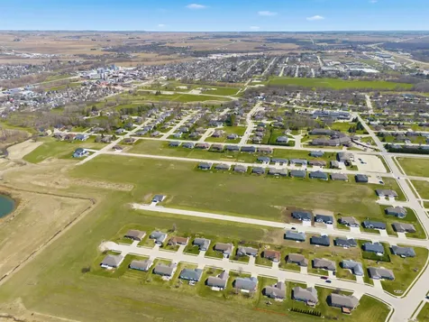 628 8th Street SW Dyersville IA 52040