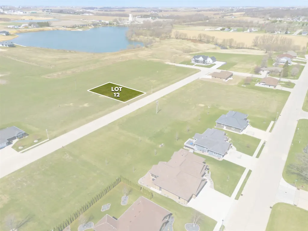 716 8th Street SW Dyersville IA 52040