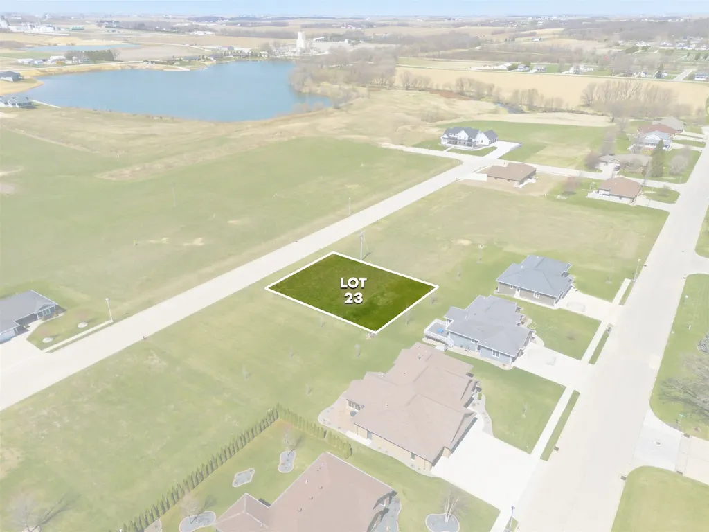 721 8th Street SW Dyersville IA 52040
