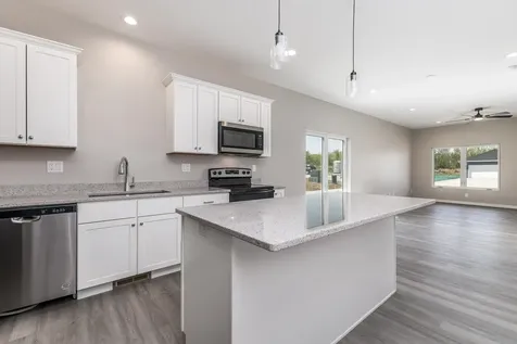 2328 Tiffany Dubuque IA 52001
