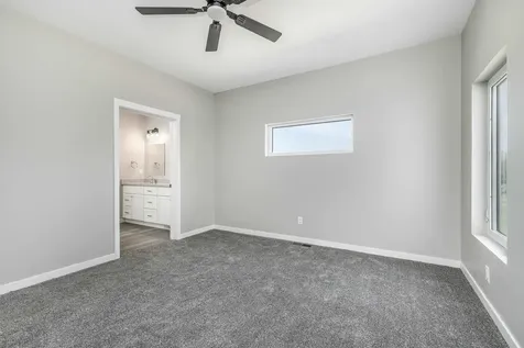 2328 Tiffany Dubuque IA 52001