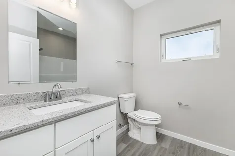 2328 Tiffany Dubuque IA 52001