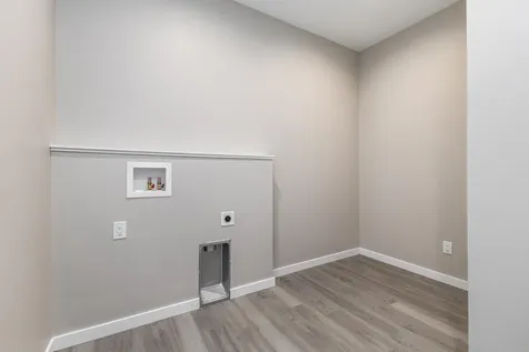 2328 Tiffany Dubuque IA 52001