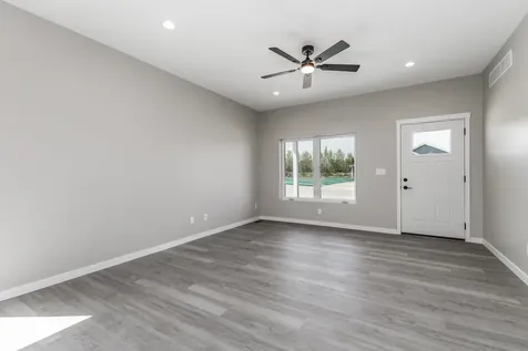 2328 Tiffany Dubuque IA 52001