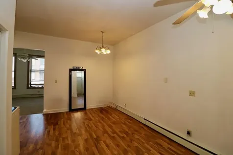 1735 Central Dubuque IA 52001