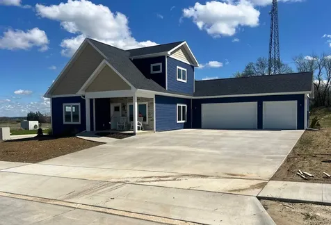 2306 Tiffany Dubuque IA 52001
