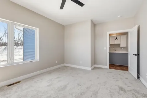 2306 Tiffany Dubuque IA 52001