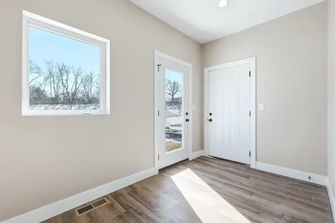 2306 Tiffany Dubuque IA 52001