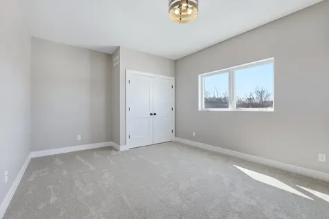 2306 Tiffany Dubuque IA 52001