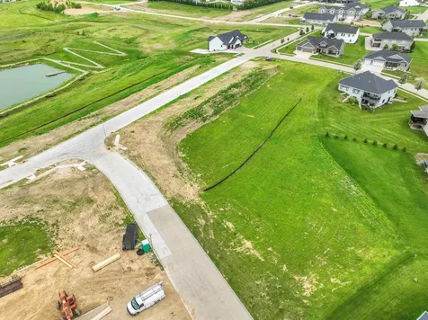 Lot 74 Waterbridge Dubuque IA 52003