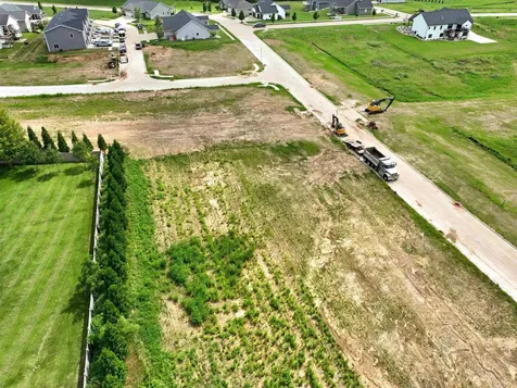Lot 124 South Pointe Dubuque IA 52003