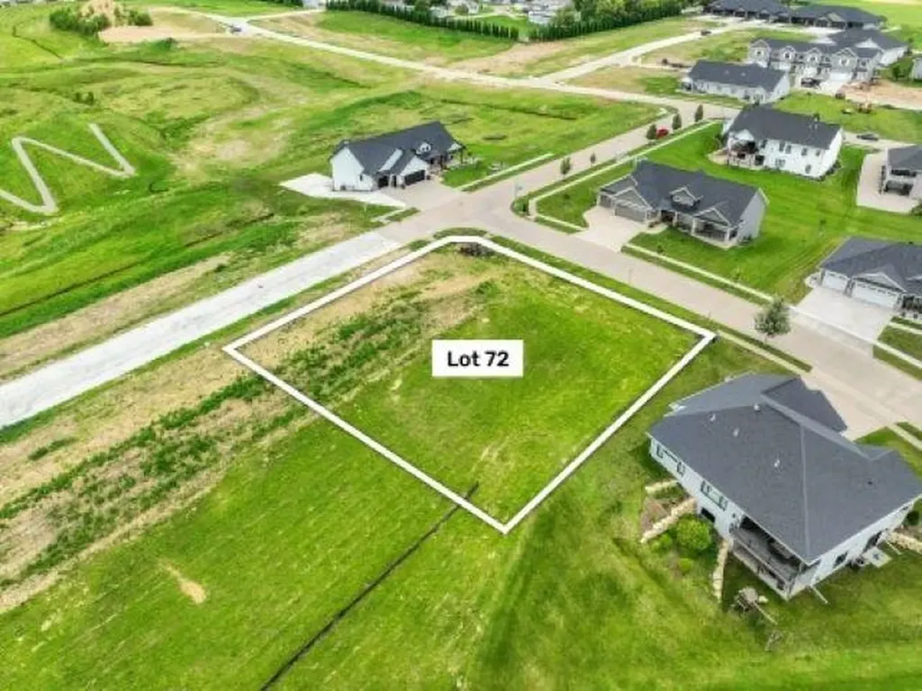 Lot 72 Waterbridge Dubuque IA 52003