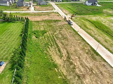 Lot 123 South Pointe Dubuque IA 52003