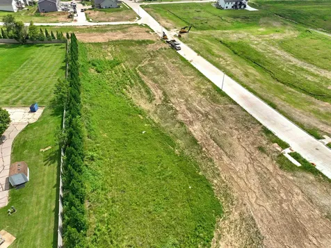 Lot 122 South Pointe Dubuque IA 52003