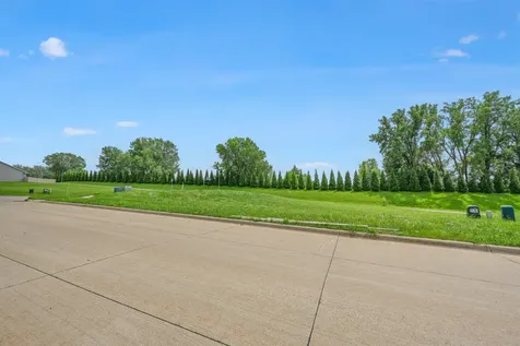 Lot 11 Autumn Ridge Dubuque IA 52003