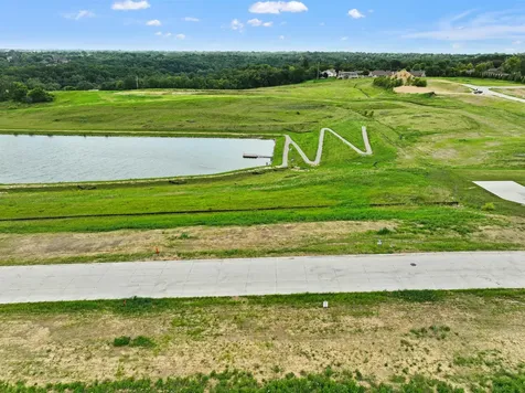 Lot 87 Waterbridge Dubuque IA 52003