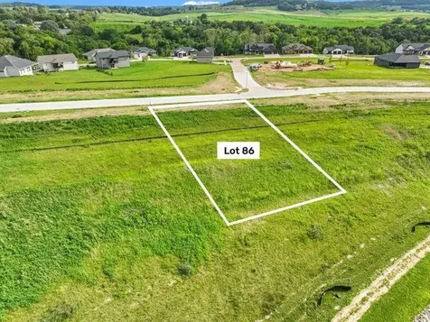 Lot 86 Waterbridge Dubuque IA 52003